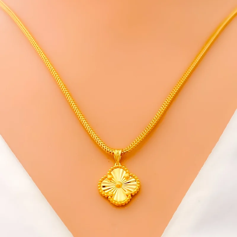 Classic Alluring 21k Gold Clover Pendant Set W/Ring