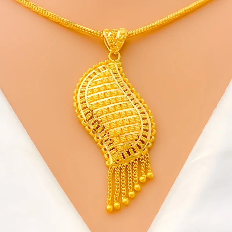 Dazzling Flowing  22k Gold Pendant