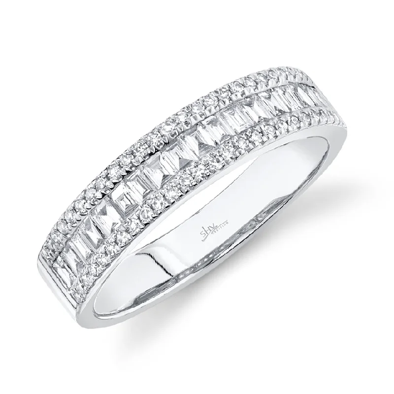 14K White Gold Diamond Baguette Medium Band