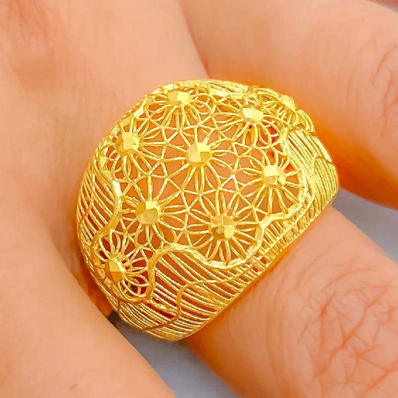 Exquisite Artistic 21k Gold Ring