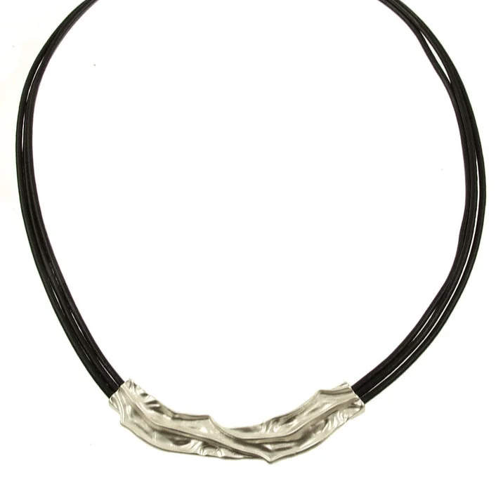 Silver Crinkle Bar Black Necklace