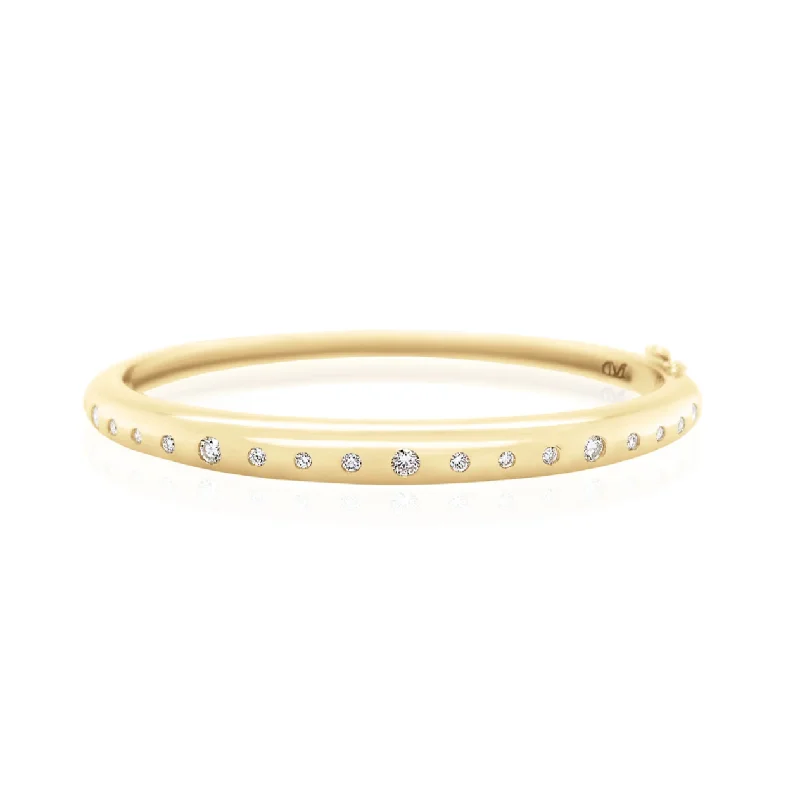 TAPERED ROUND DIAMOND SKINNY NOMAD BANGLE